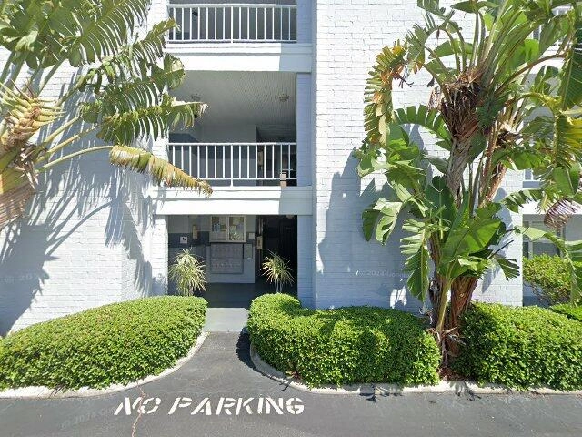 House image located at Saint Petersburg, FL 33707