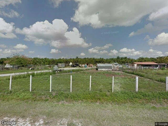 House image located at Miami, FL 33187