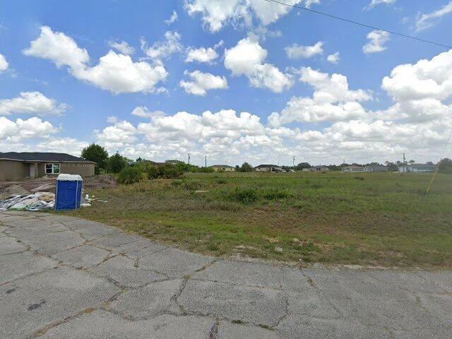 House image located at Labelle, FL 33935