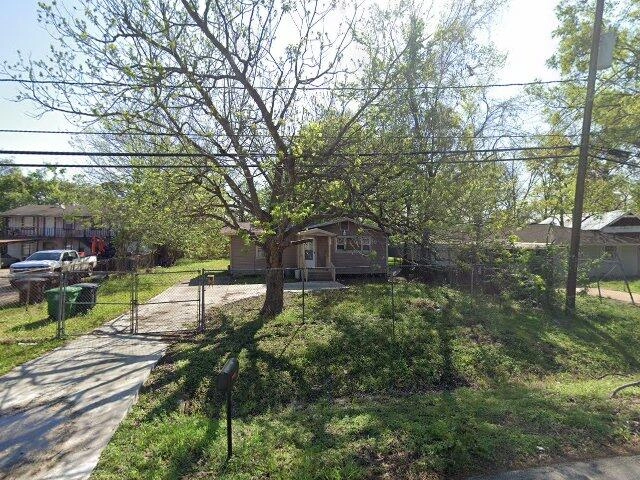 House image located at Houston, TX 77016