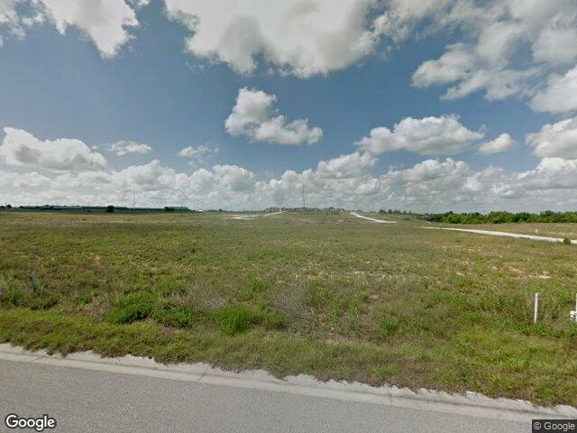 House image located at Dundee, FL 33838