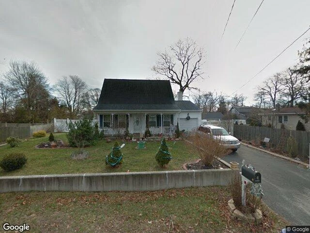House image located at Mastic Beach, NY 11951