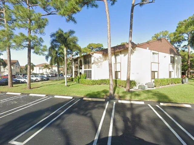 House image located at Lake Worth, FL 33463
