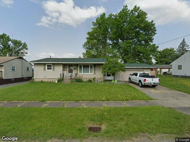 House image located at Warren, OH 44483