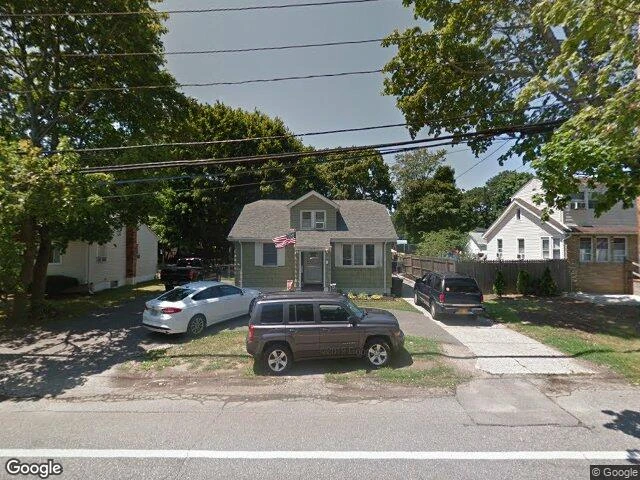 House image located at Bay Shore, NY 11706