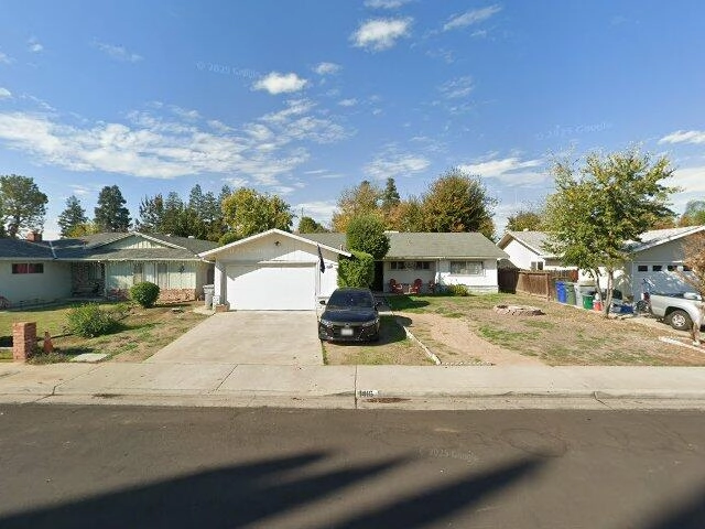 House image located at Clovis, CA 93612