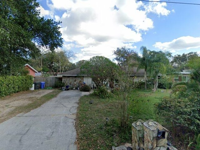 House image located at Valrico, FL 33594