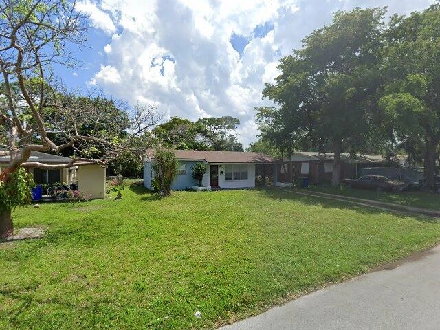House image located at Hollywood, FL 33023