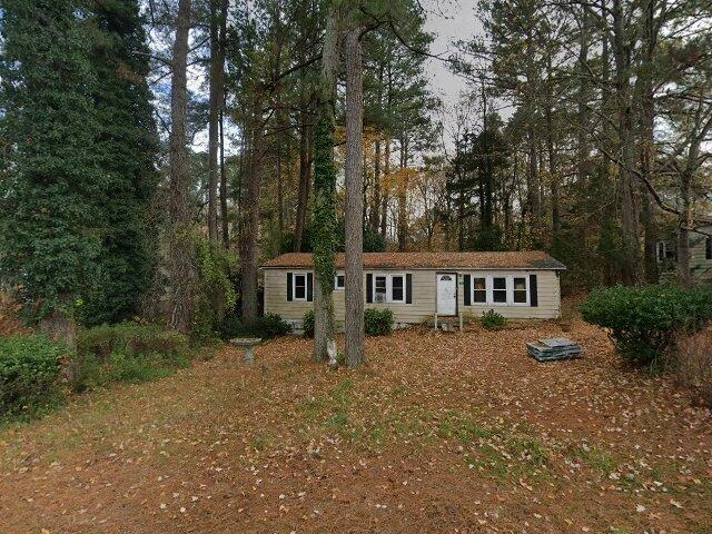 House image located at Kilmarnock, VA 22482