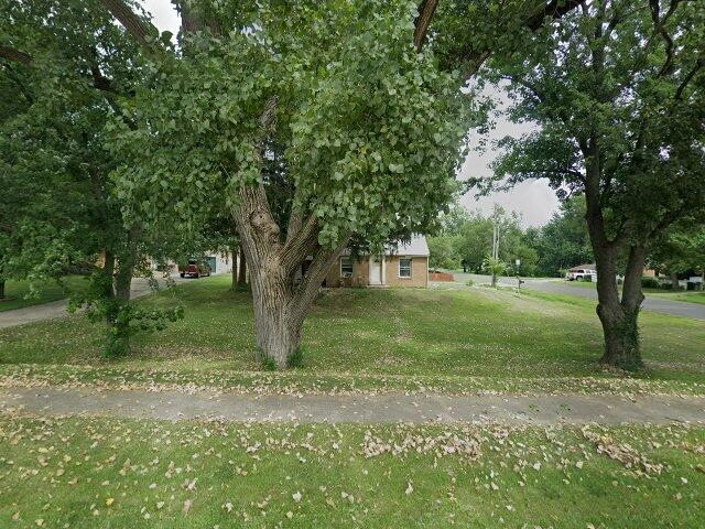 House image located at Peoria, IL 61614