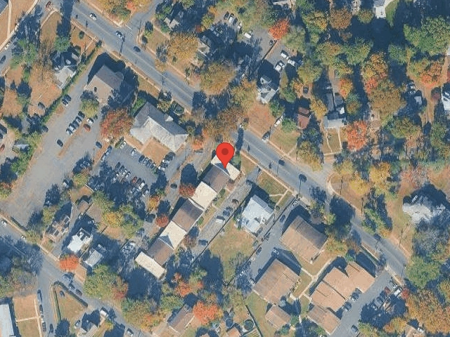 House image located at Pekin, IL 61554