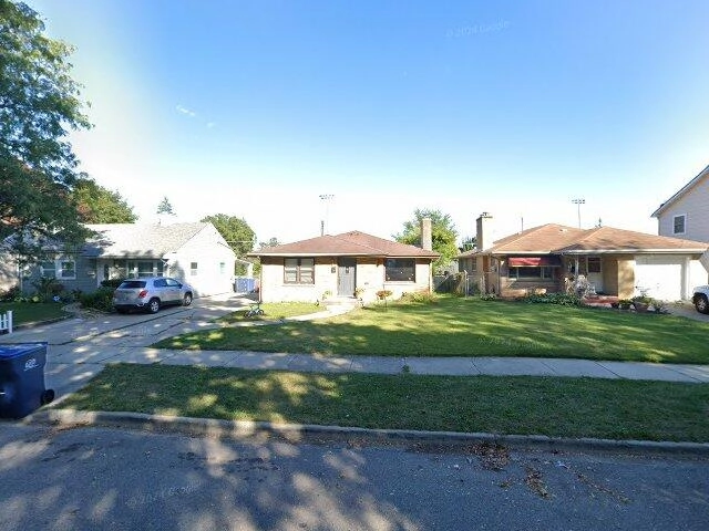 House image located at Waukegan, IL 60085