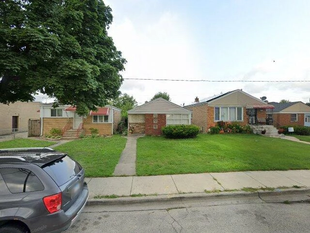 House image located at Chicago, IL 60652