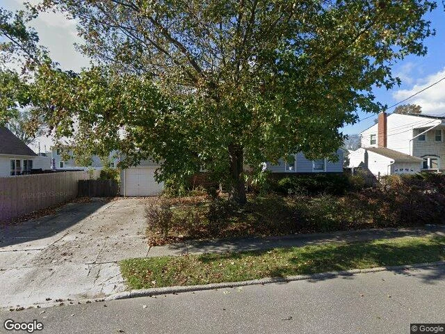 House image located at West Islip, NY 11795