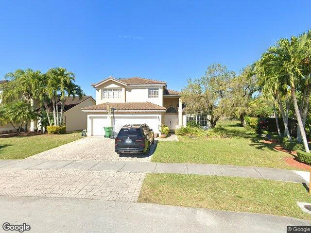 House image located at Miami, FL 33196