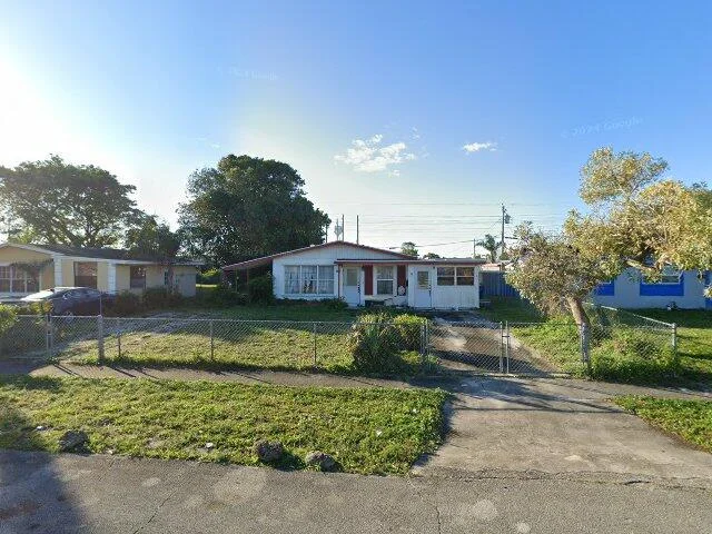 House image located at West Palm Beach, FL 33404