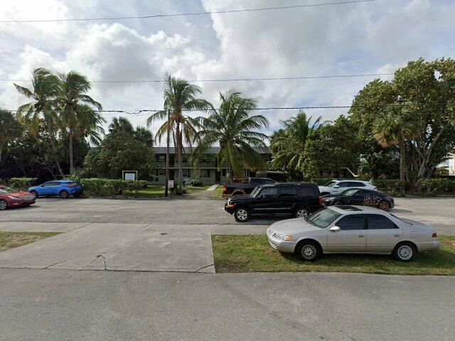 House image located at West Palm Beach, FL 33403
