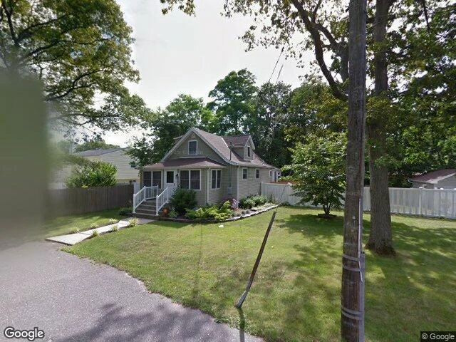 House image located at Holbrook, NY 11741