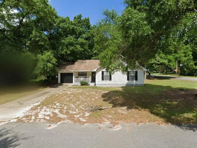 House image located at Crestview, FL 32536