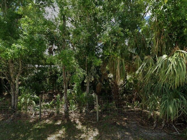 House image located at Sebring, FL 33875