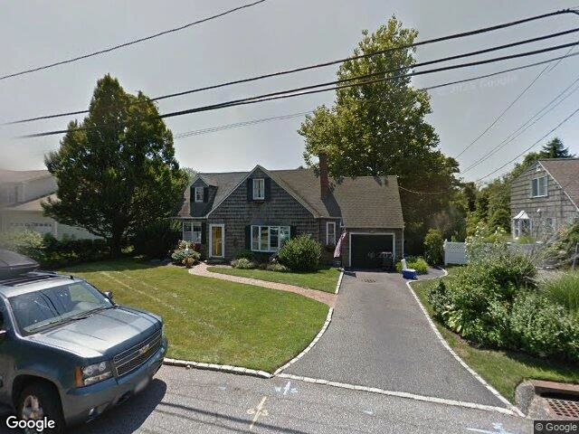 House image located at Bay Shore, NY 11706