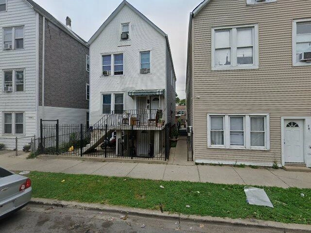 House image located at Chicago, IL 60609