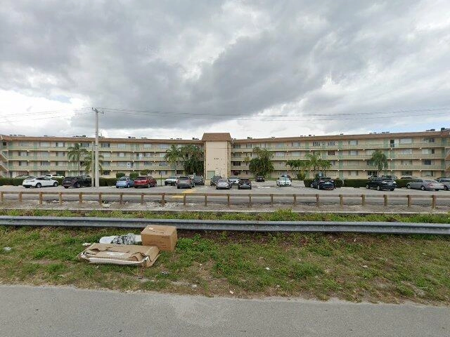 House image located at Lake Worth, FL 33461