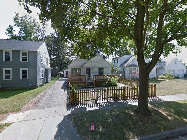 House image located at Lansing, MI 48915