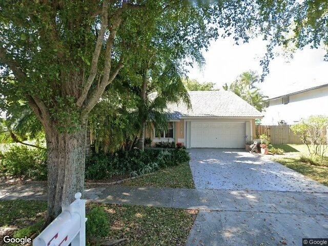 House image located at Miami, FL 33189