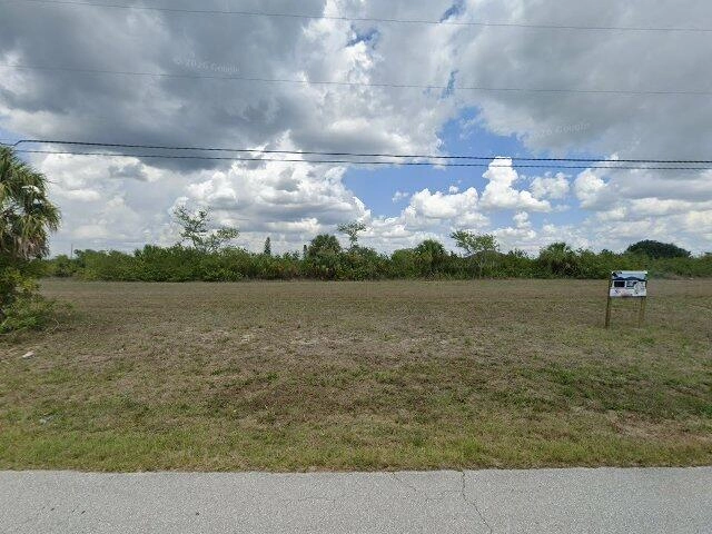 House image located at Cape Coral, FL 33909