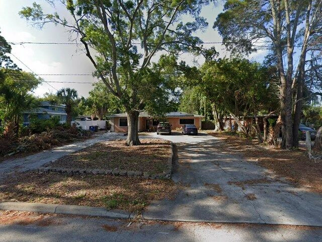House image located at Saint Petersburg, FL 33705