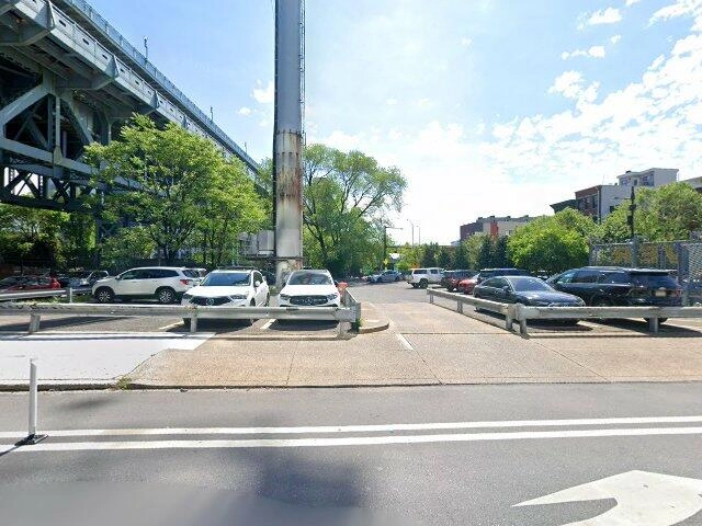 House image located at Reading, PA 19601