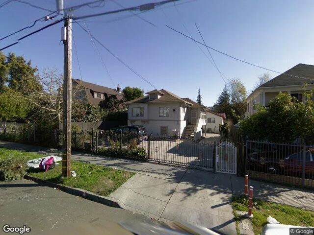 House image located at Oakland, CA 94601