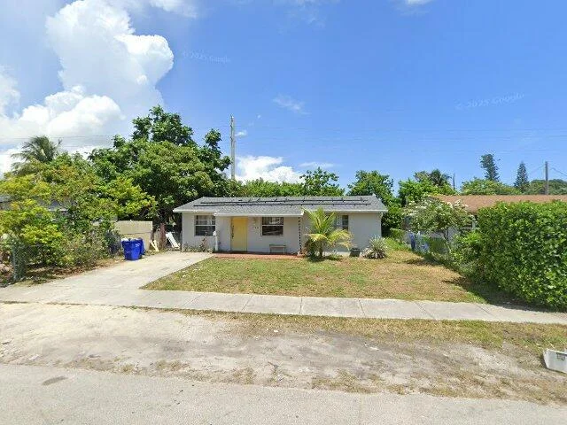 House image located at Hollywood, FL 33020