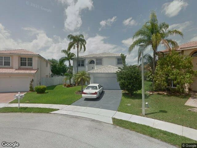 House image located at Hollywood, FL 33029