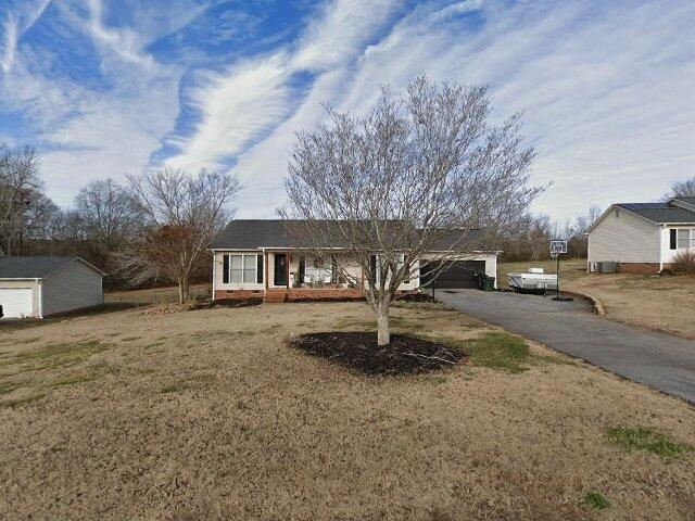 House image located at Boiling Springs, SC 29316