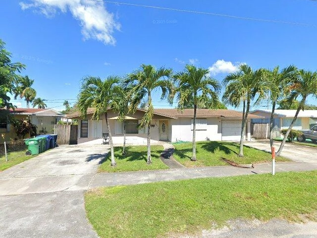 House image located at Miami, FL 33157