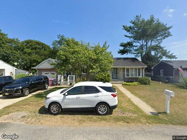 House image located at Beachwood, NJ 08722