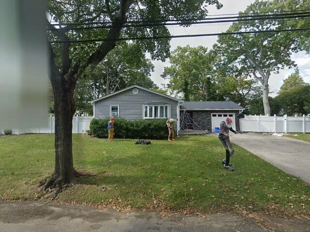 House image located at Deer Park, NY 11729