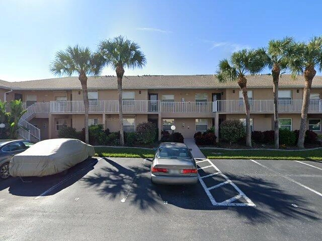 House image located at North Fort Myers, FL 33917