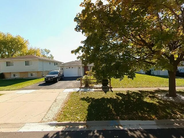 House image located at Hoffman Estates, IL 60169