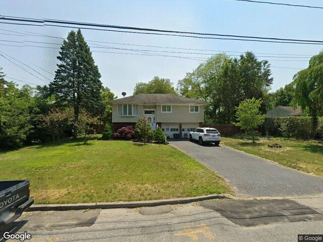 House image located at Bay Shore, NY 11706