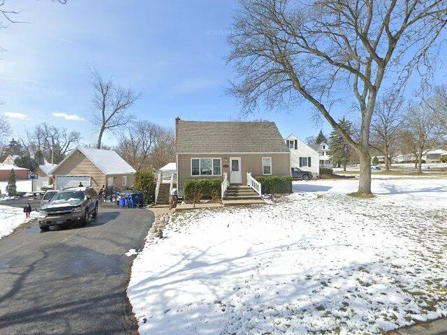 House image located at Villa Park, IL 60181