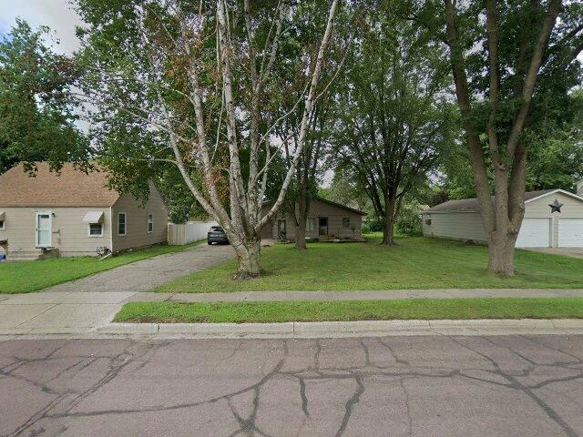 House image located at Windom, MN 56101