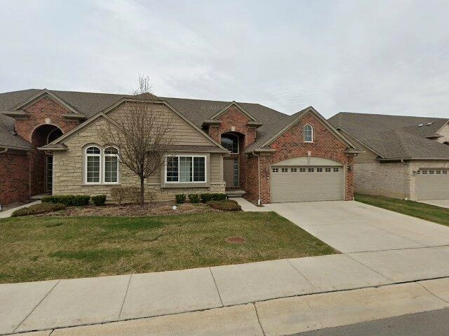 House image located at Warren, MI 48092