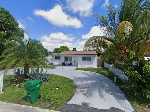 House image located at Hollywood, FL 33023