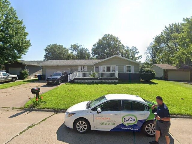 House image located at Muscatine, IA 52761