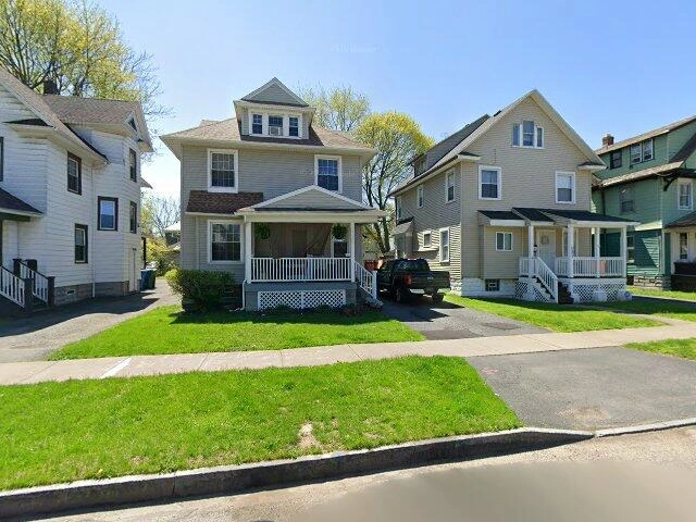 House image located at Linden, NJ 07036