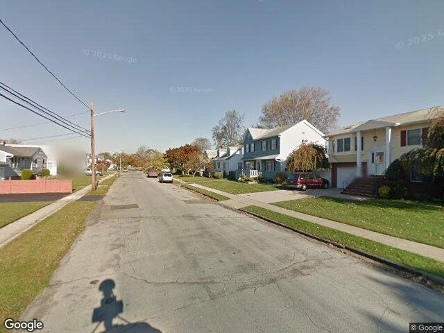 House image located at Lindenhurst, NY 11757