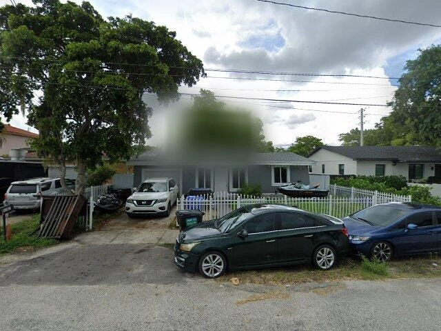 House image located at Hollywood, FL 33021